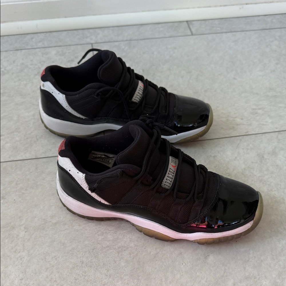 Nike Retro Low Jordans - 7Y